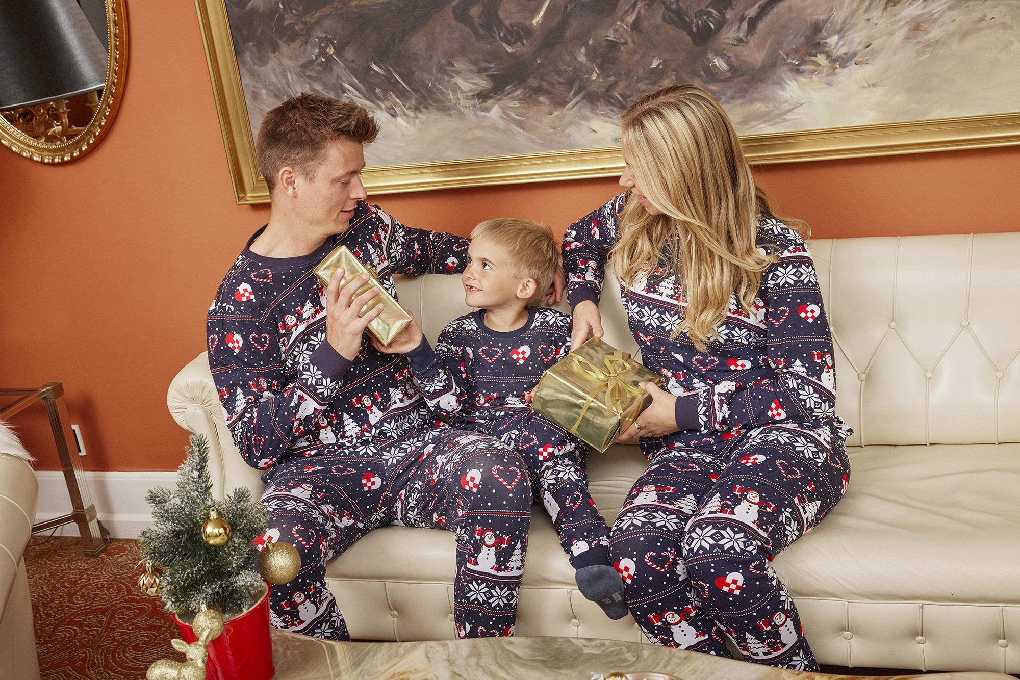 hvordan pynter man et juletræ