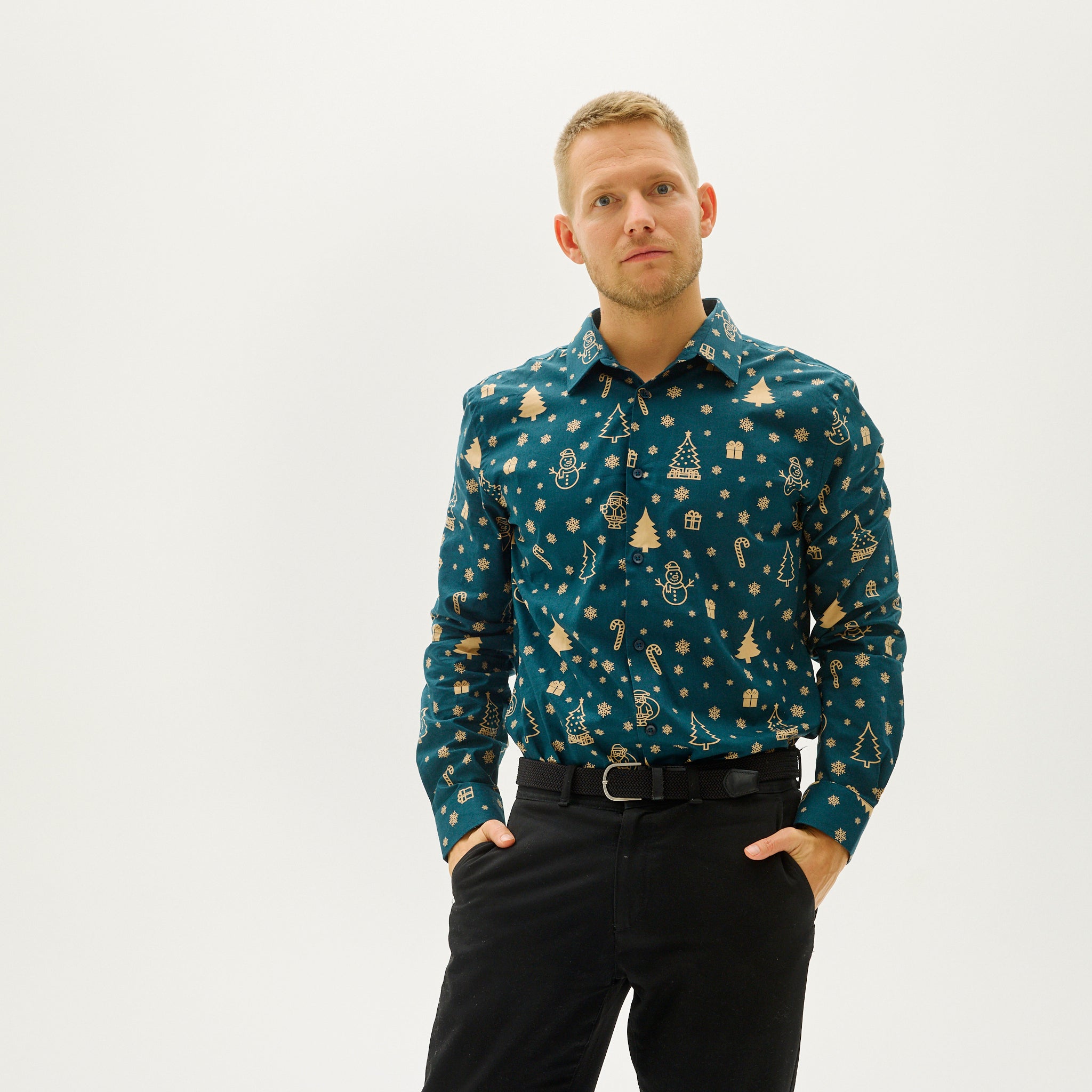 The Snowman's Christmas Shirt - Herre.