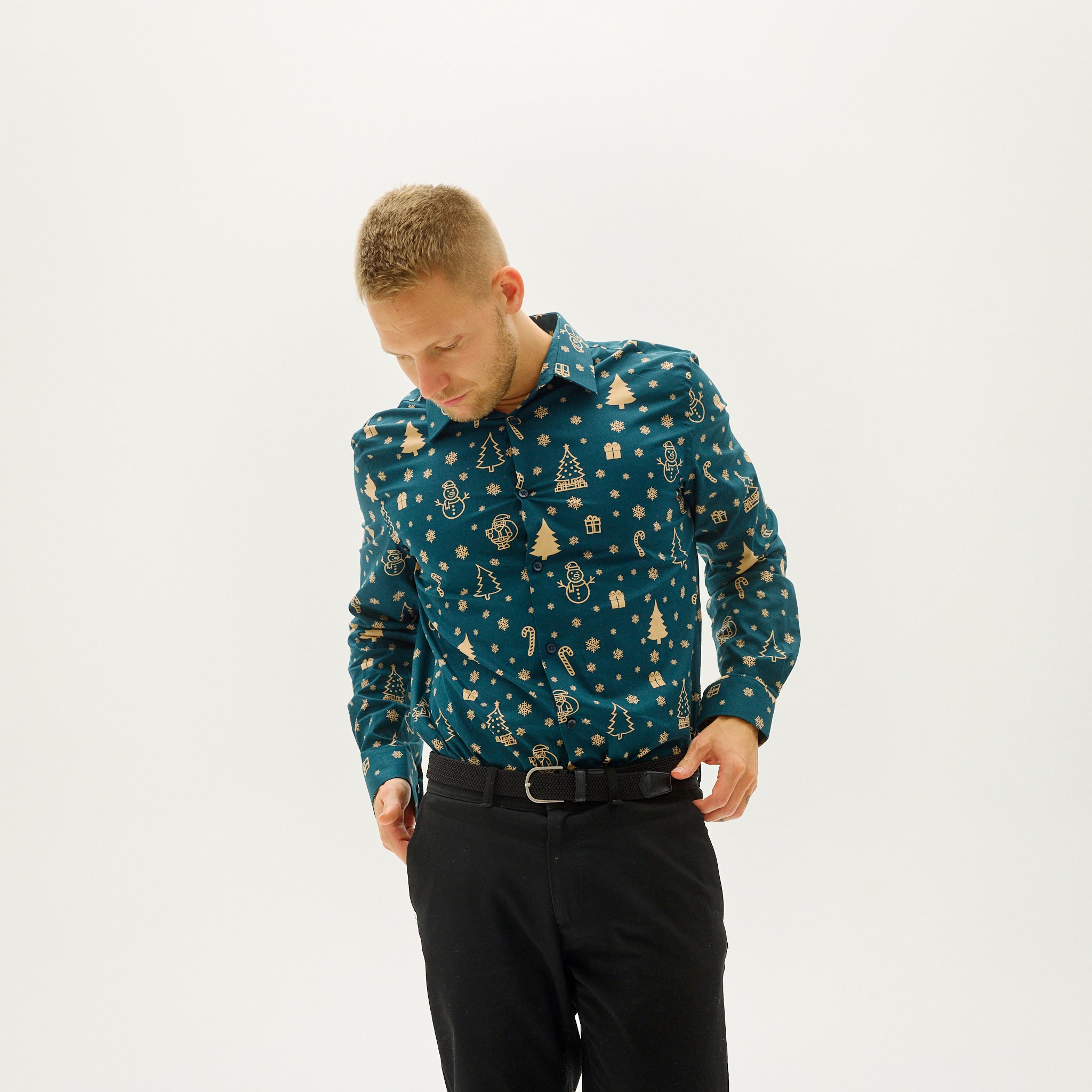 The Snowman's Christmas Shirt - Herre.